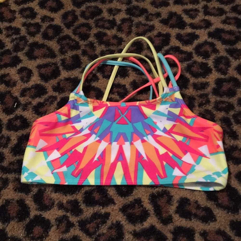 Girls colorful strap he athletic top